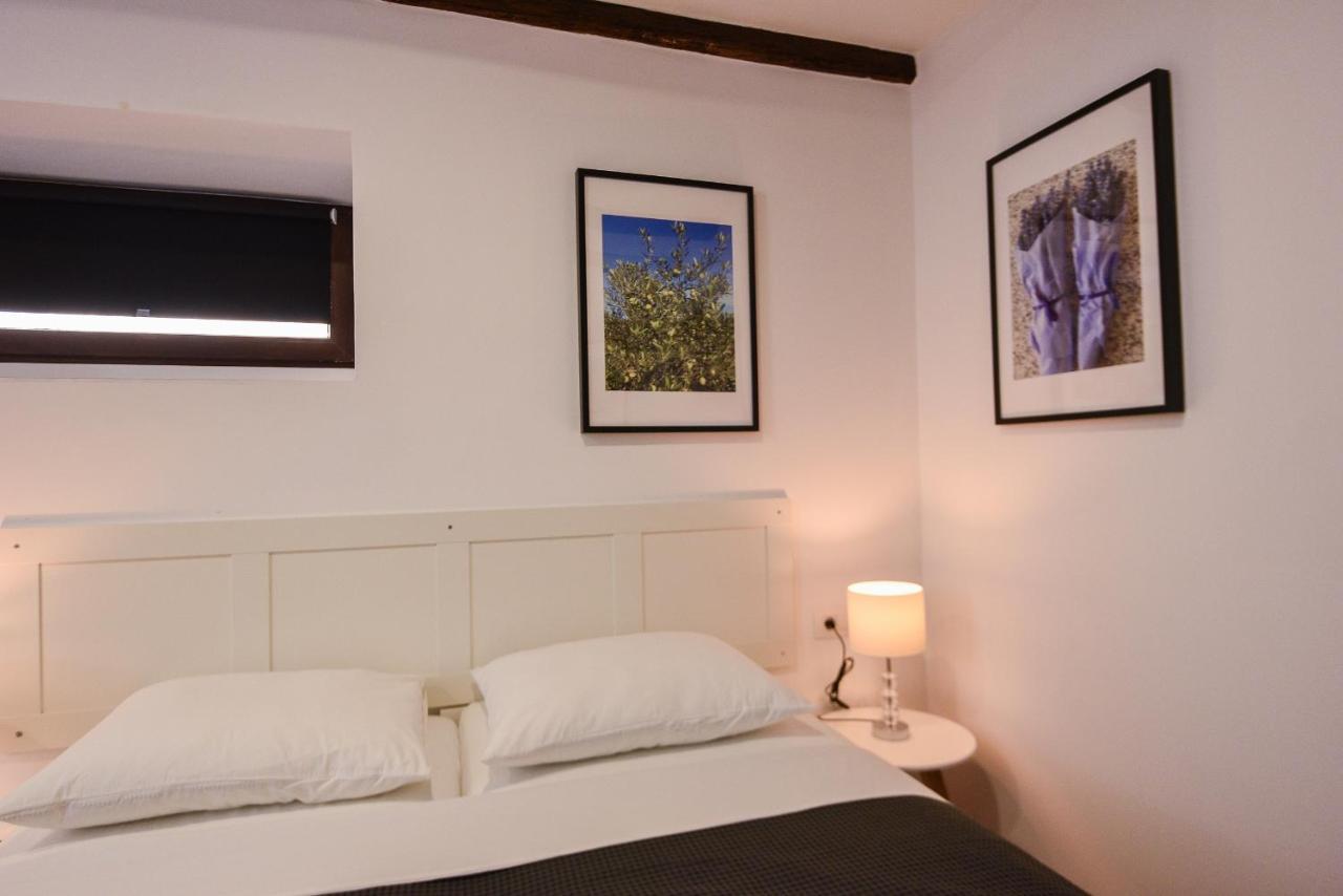 Old Town Inn Πούλα Εξωτερικό φωτογραφία